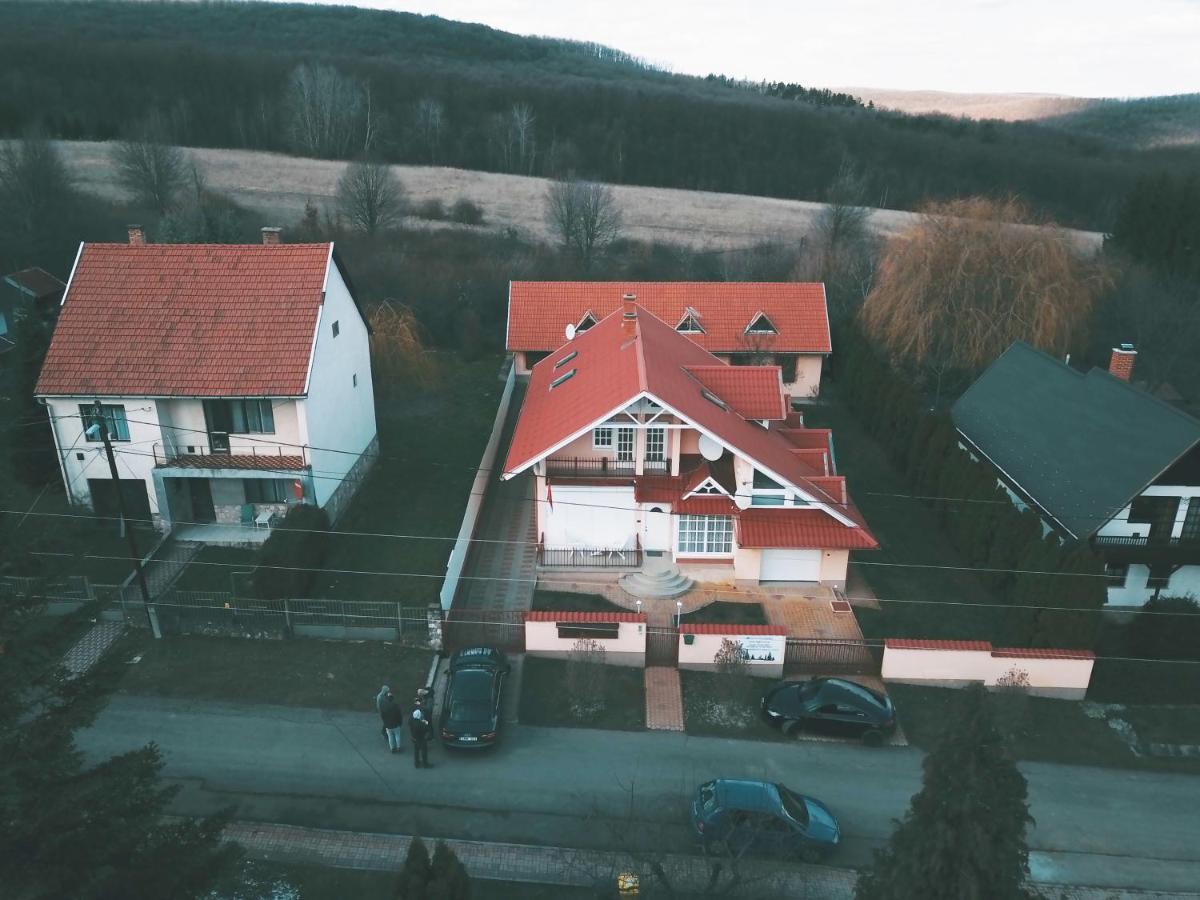 Matra Wellness Vendeghaz Hotel Parádsasvár Eksteriør billede